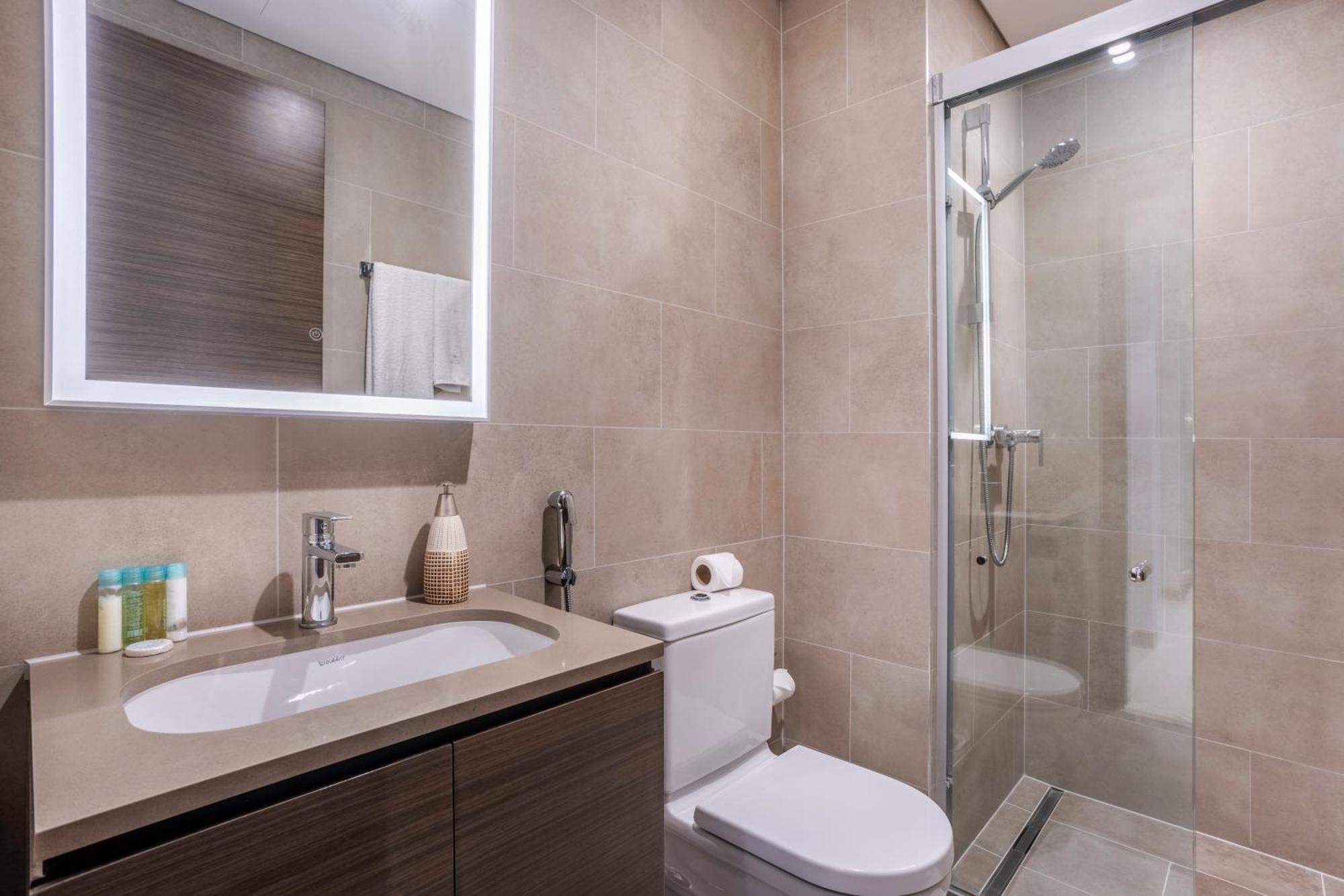 Stay By Latinem Luxury 1Br Plus Study Holiday Home Cv A2712 Near Downtown Dubai Eksteriør bilde