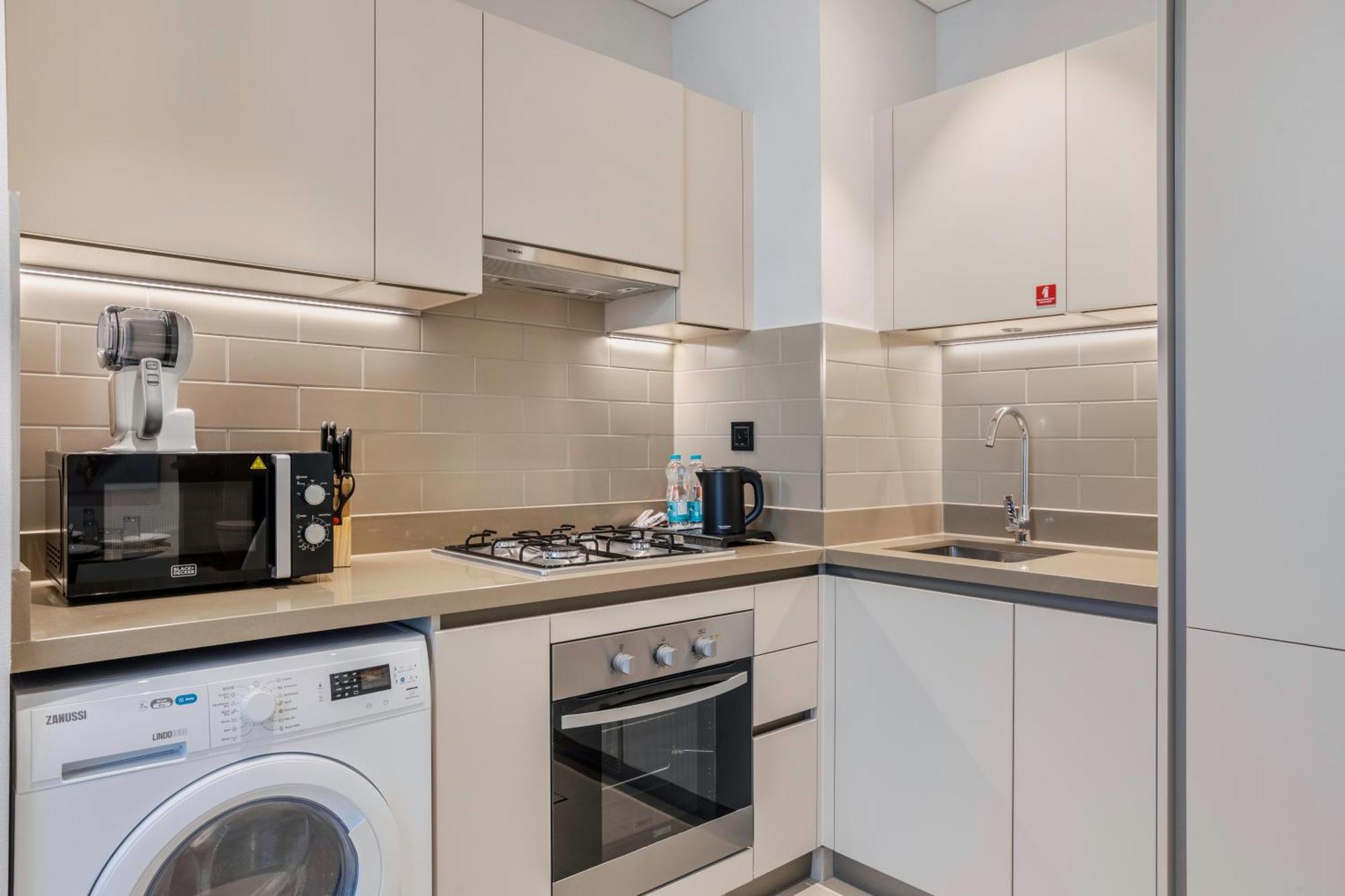 Stay By Latinem Luxury 1Br Plus Study Holiday Home Cv A2712 Near Downtown Dubai Eksteriør bilde